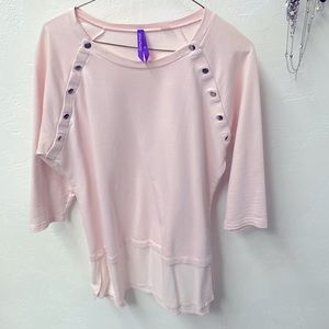 Seraphine 3/4 maternity shirt with sheer bottom - small